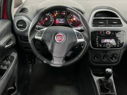 FIAT - PUNTO - 2014/2015 - Vermelha - R$ 46.900,00