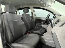 VOLKSWAGEN - VOYAGE - 2017/2017 - Branca - R$ 48.900,00