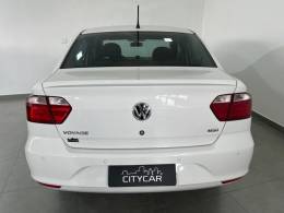 VOLKSWAGEN - VOYAGE - 2017/2017 - Branca - R$ 48.900,00