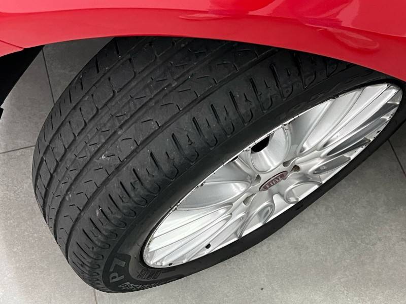 FIAT - PUNTO - 2014/2015 - Vermelha - R$ 46.900,00
