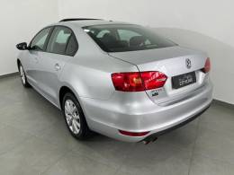 VOLKSWAGEN - JETTA - 2011/2012 - Prata - R$ 63.900,00