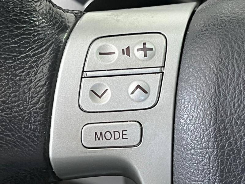 TOYOTA - COROLLA - 2013/2014 - Branca - R$ 73.900,00
