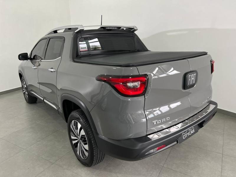 FIAT - TORO - 2022/2023 - Cinza - R$ 148.900,00