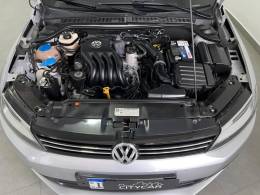 VOLKSWAGEN - JETTA - 2011/2012 - Prata - R$ 63.900,00
