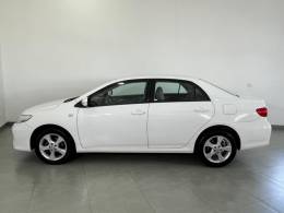 TOYOTA - COROLLA - 2013/2014 - Branca - R$ 73.900,00