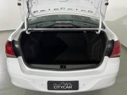 CHEVROLET - COBALT - 2017/2018 - Branca - R$ 58.900,00