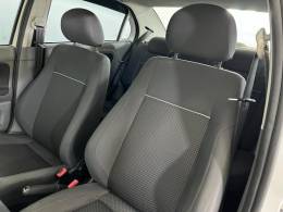 VOLKSWAGEN - VOYAGE - 2017/2017 - Branca - R$ 48.900,00