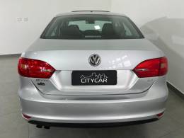 VOLKSWAGEN - JETTA - 2011/2012 - Prata - R$ 63.900,00