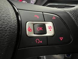 VOLKSWAGEN - VOYAGE - 2017/2017 - Branca - R$ 48.900,00