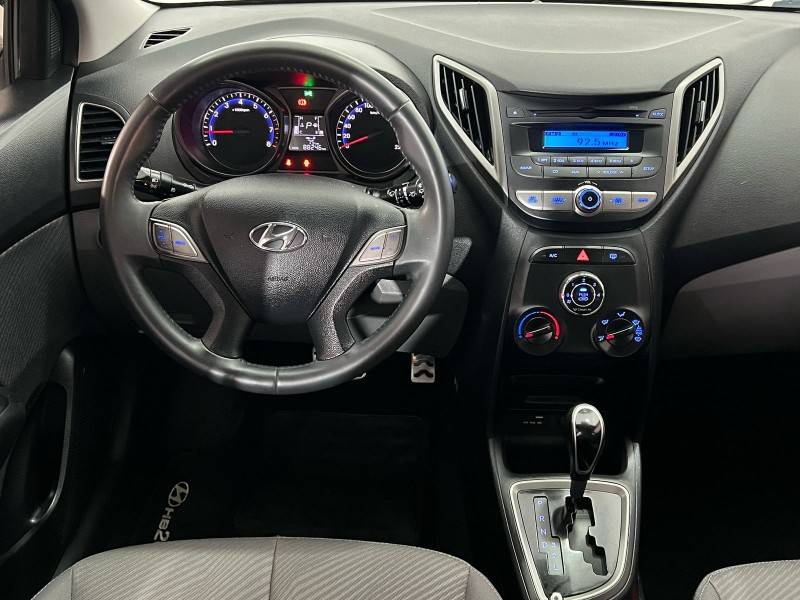HYUNDAI - HB20X - 2013/2014 - Branca - R$ 60.900,00