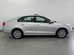 VOLKSWAGEN - JETTA - 2011/2012 - Prata - R$ 63.900,00