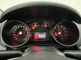 FIAT - PUNTO - 2014/2015 - Vermelha - R$ 46.900,00