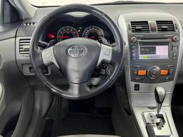 TOYOTA - COROLLA - 2013/2014 - Branca - R$ 73.900,00