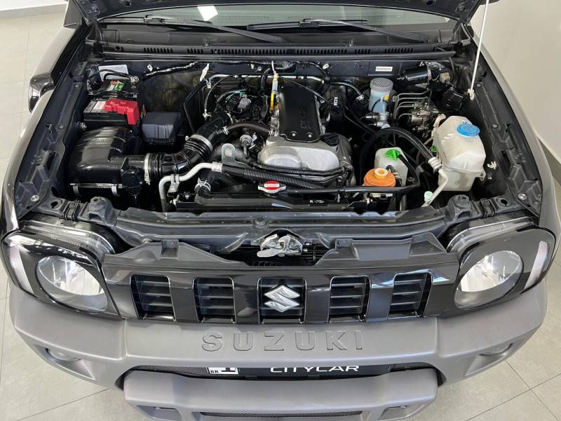 SUZUKI - JIMNY - 2016/2017 - Preta - R$ 81.900,00