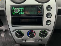 FORD - FIESTA - 2013/2014 - Prata - R$ 39.900,00