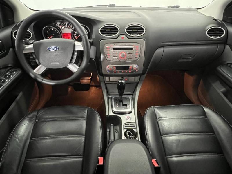 FORD - FOCUS - 2013/2013 - Prata - R$ 57.900,00