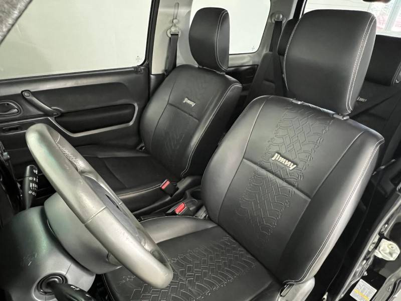 SUZUKI - JIMNY - 2016/2017 - Preta - R$ 81.900,00
