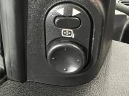 CHEVROLET - COBALT - 2017/2018 - Branca - R$ 58.900,00
