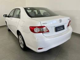 TOYOTA - COROLLA - 2013/2014 - Branca - R$ 73.900,00