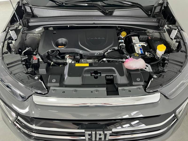FIAT - TORO - 2022/2023 - Cinza - R$ 148.900,00